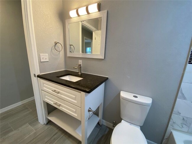 Building Photo - 38415 9th Ave