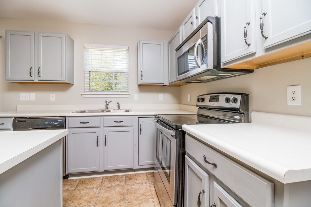 Building Photo - 2023 Trenton Dr