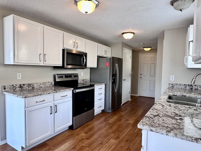 Building Photo - Conveniently Located Home in East Quincy H...