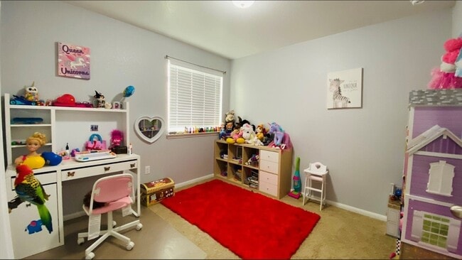 Building Photo - 810 Comal Run