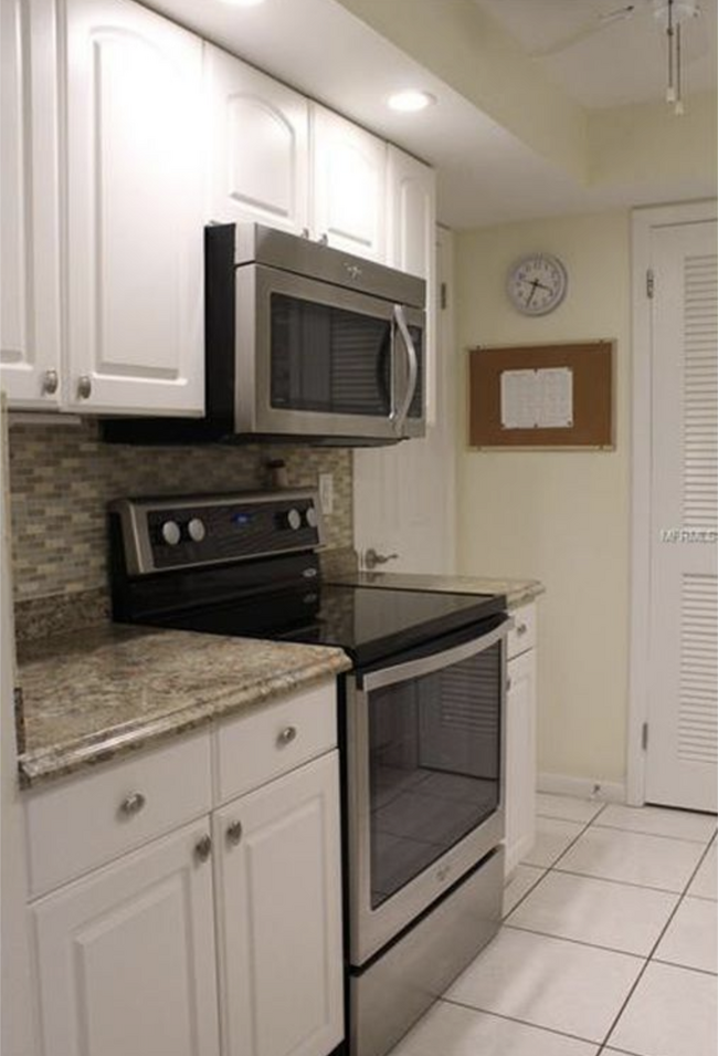 Building Photo - 1799 N Highland Ave