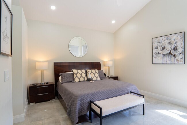 Building Photo - 6670 NW 27th Ave