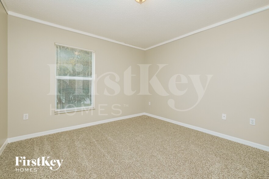 Building Photo - 6430 Gondola Dr
