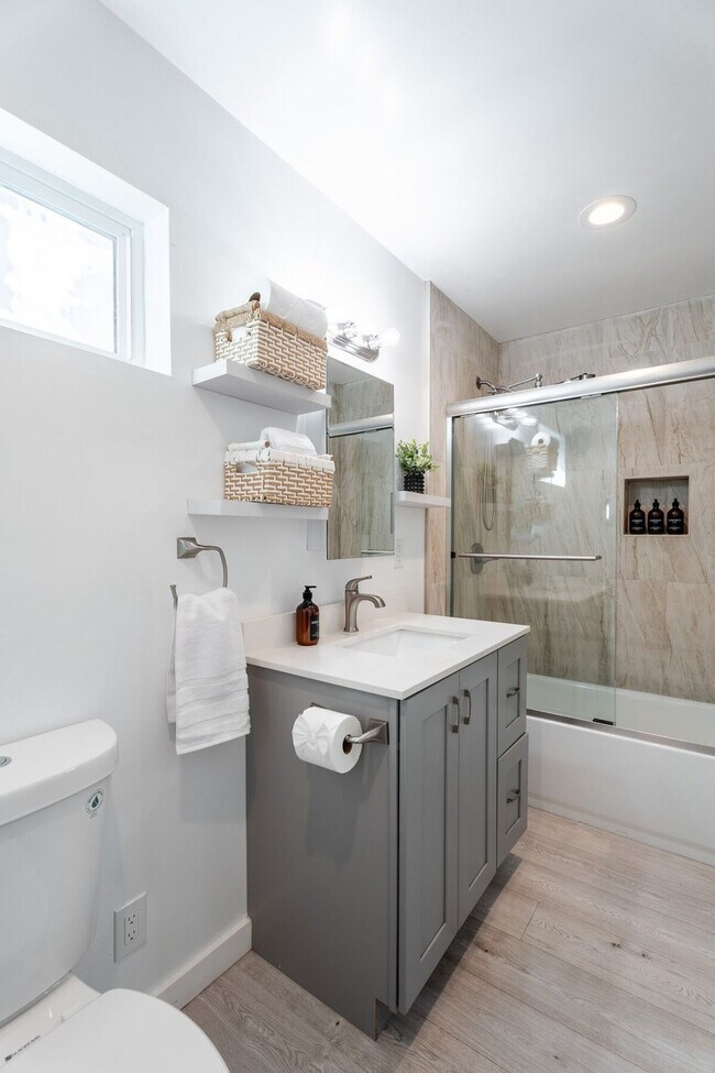 Building Photo - 2292 Addison Ave