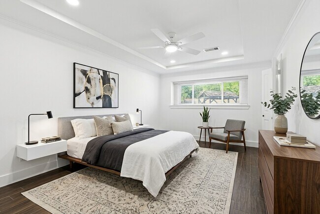 Building Photo - 2410 Del Norte St