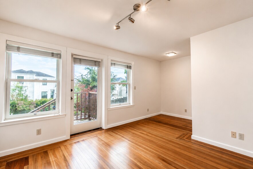 Building Photo - 2707 Jackson St