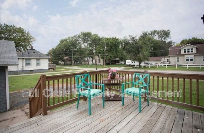 Building Photo - 1904 S 8th St