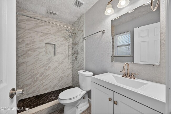 Building Photo - 3212 Gilmore St