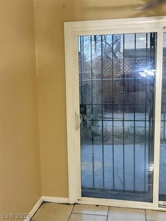 Building Photo - 2816 Marlin Ave