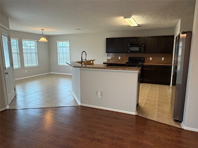 Building Photo - 9403 Sunflower Ridge Ln