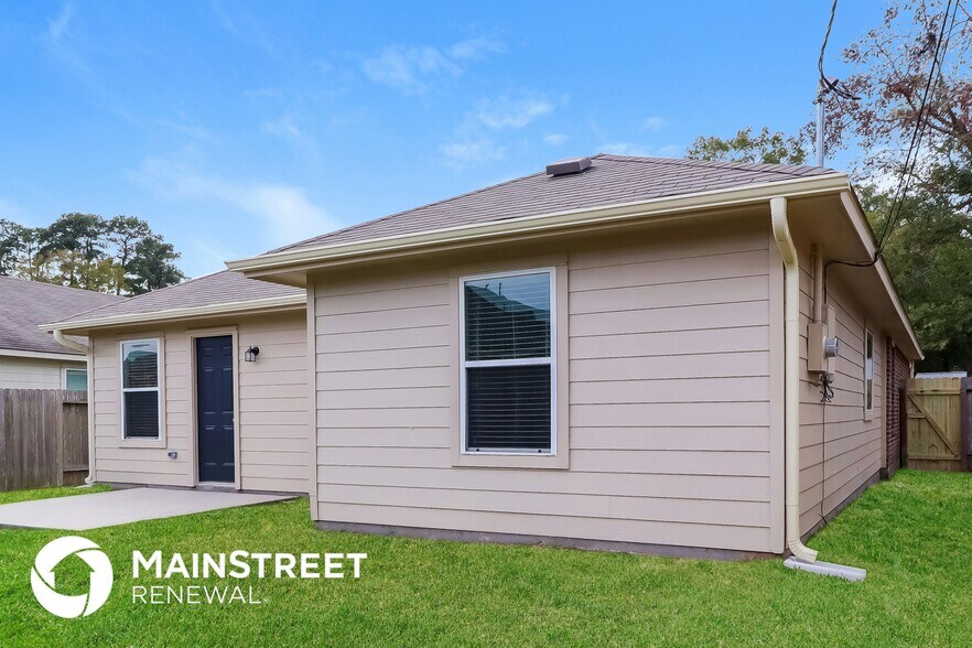 Building Photo - 17239 Glen Oaks Dr