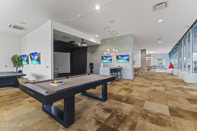 Building Photo - 7180 E Kierland Blvd