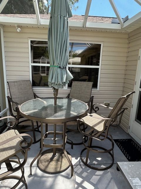 Building Photo - 2766 Privada Dr