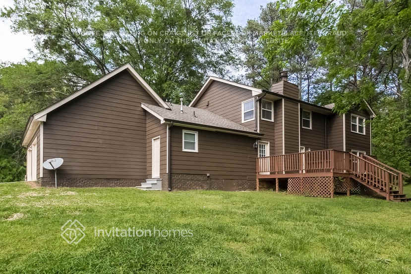 Building Photo - 5100 Greentree Trail