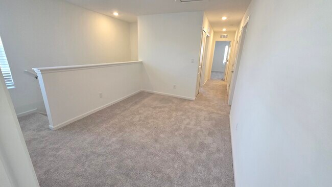 Building Photo - 6916 Golden Monarch Ave