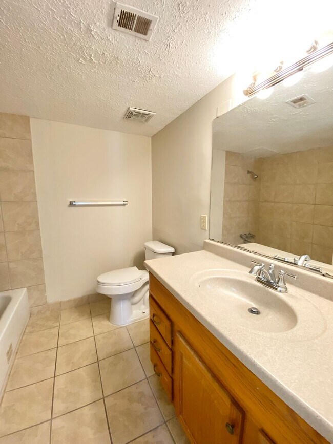 Building Photo - bg0302