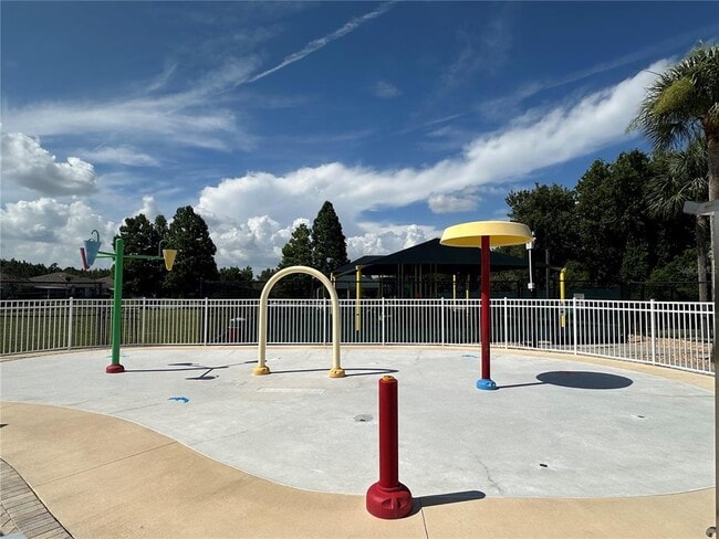 Building Photo - 30117 Mossbank Dr