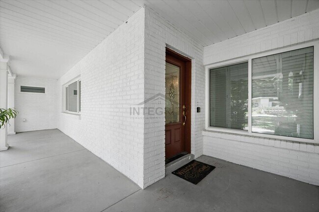 Building Photo - 3315 W Beaumont St