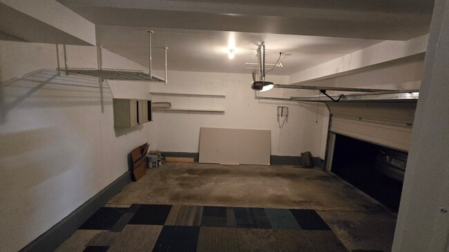 Building Photo - 5179 Springdale Blvd