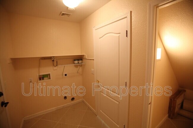 Building Photo - 20682 N 92nd Ln