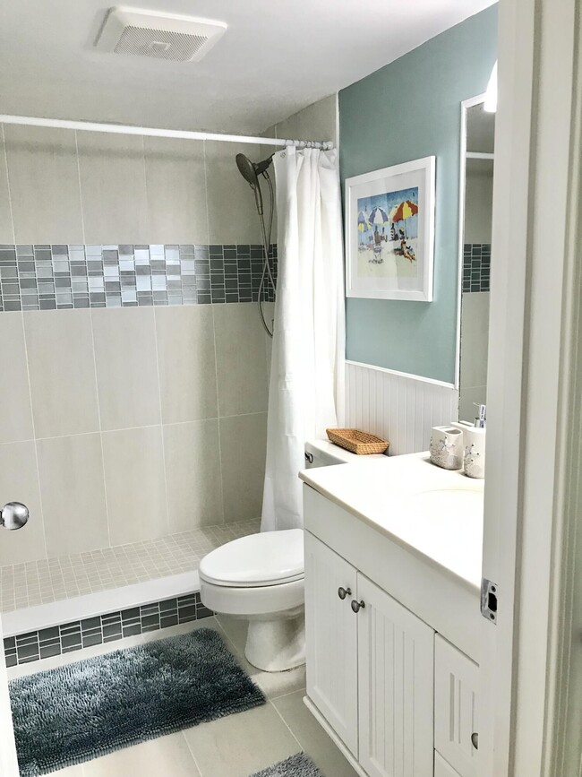 Building Photo - 420 Celestial Way