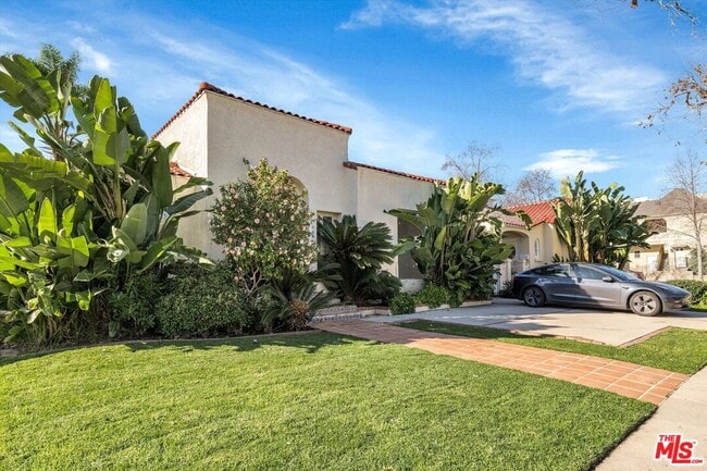 Building Photo - 205 Canon Dr