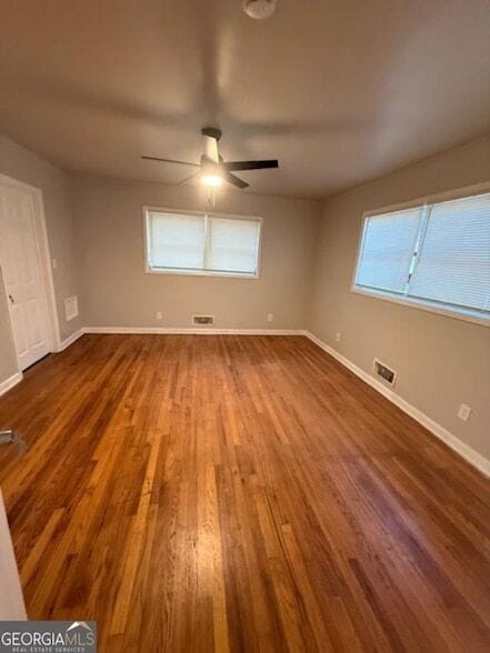 Building Photo - 2439 Plantation Dr