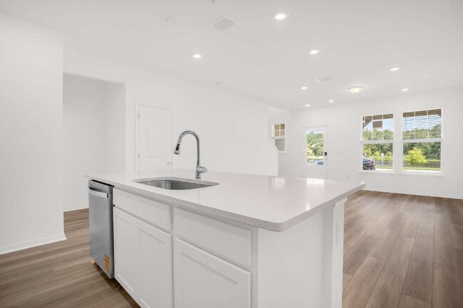 Building Photo - 11312 Blue Bay Dr