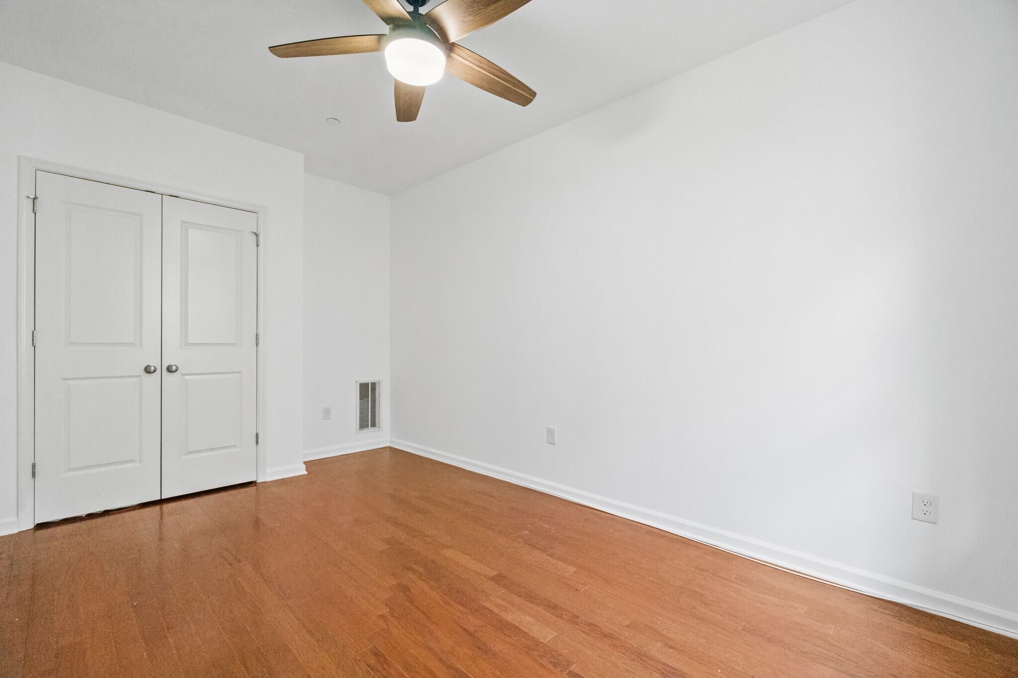 Building Photo - 205 Roosevelt Dr