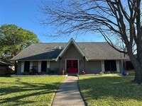 Building Photo - 1724 Westridge Dr