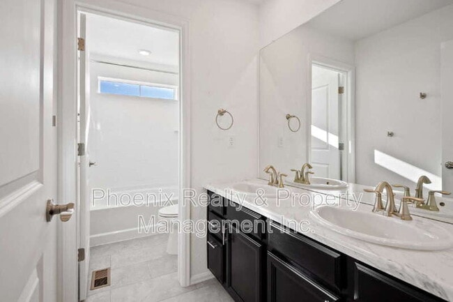 Building Photo - 5164 Preserve Pl