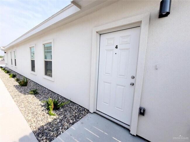 Building Photo - 7107 N 59th Ln
