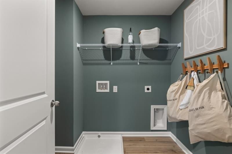 Building Photo - 458 Red Dragon Dr