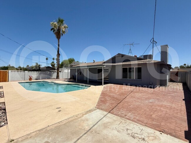 Building Photo - 124 E Minton Dr