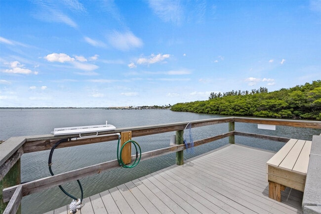 Building Photo - 801 S Ocean Dr