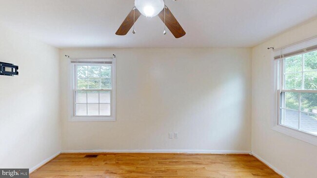 Building Photo - 4025 Chelmont Ln