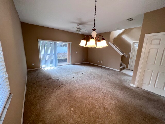 Building Photo - 2160 Retreat View Cir