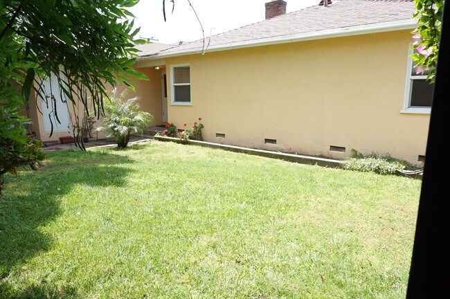 Building Photo - 3153 Orange Ave