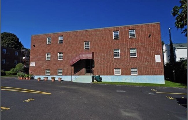 Building Photo - 271 Albion St