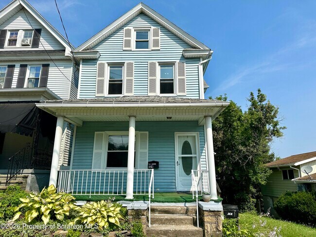 Building Photo - 124 Crown Ave