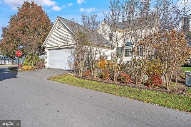 Building Photo - 224 Sundance Ln