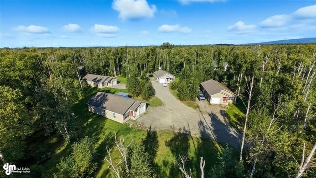 Building Photo - 4866 S Danielle St