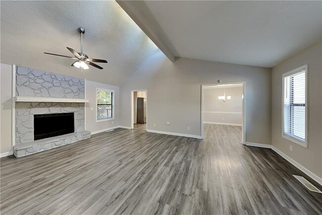 Building Photo - 2078 Arrowhead Trail