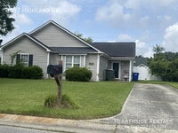 Building Photo - 3652 Highland Dr