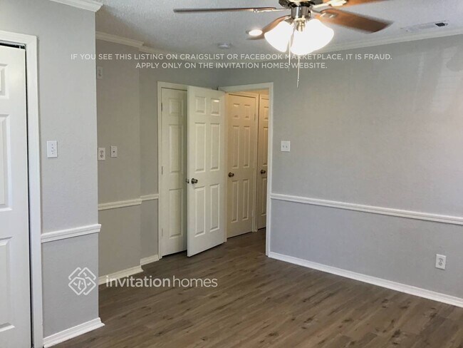 Building Photo - 436 Lexington Ln