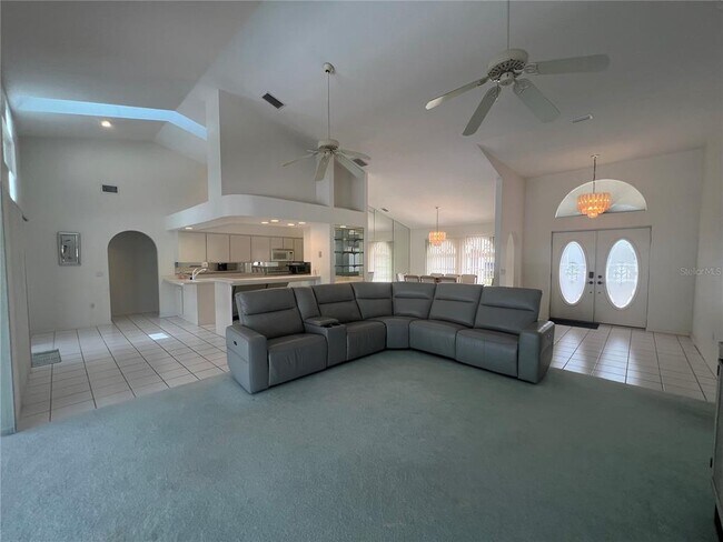 Building Photo - 2300 Mauritania Rd