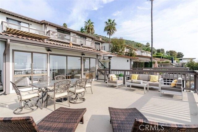 Building Photo - 11813 Ellice St