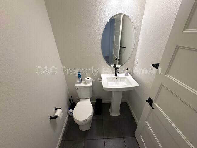 Building Photo - 10834 Albano Ln