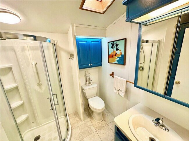 Building Photo - 927 Nettles Blvd