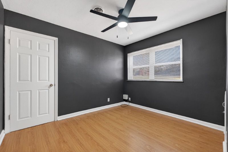 Building Photo - 10235 Midland Blvd